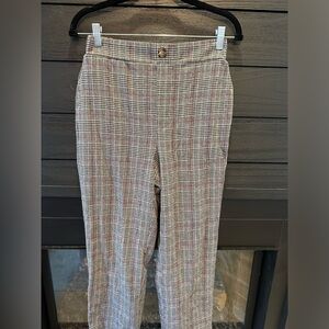 NWT AE plaid pull on pants. Classic look that can be dressy or casual.
